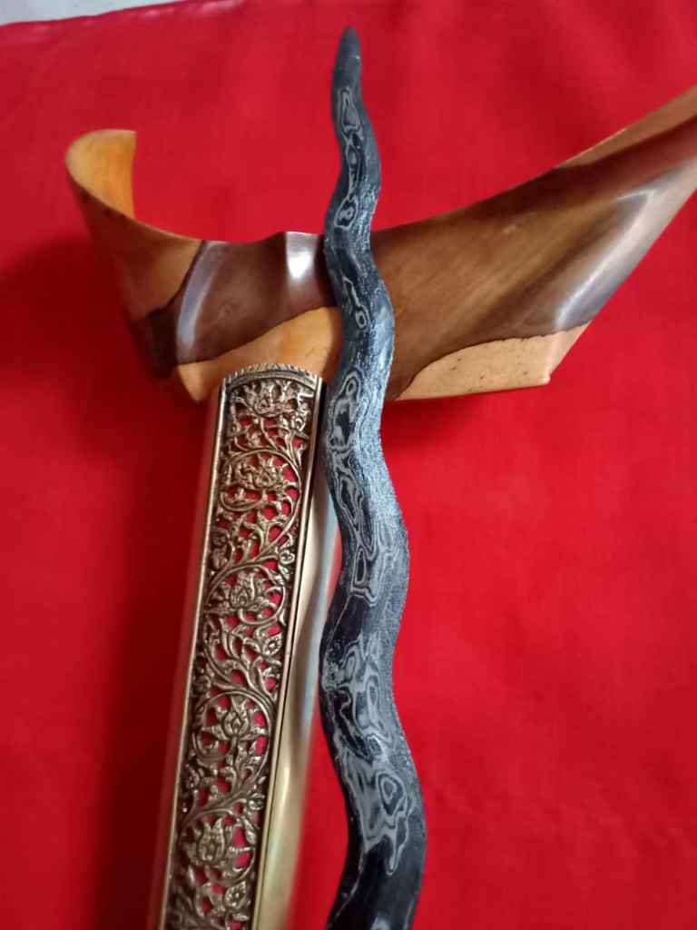 Keris sengkelat