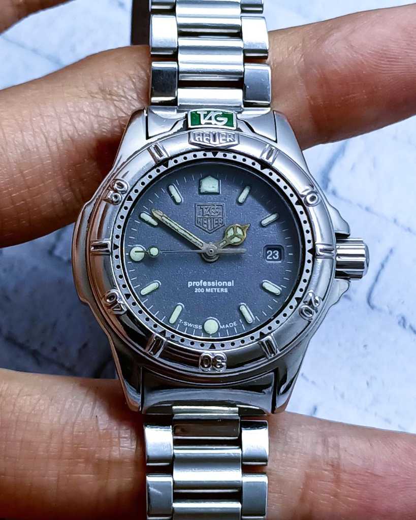 Tag Heuer 4000 Profesional 200m Swiss Made Seri 999.208k