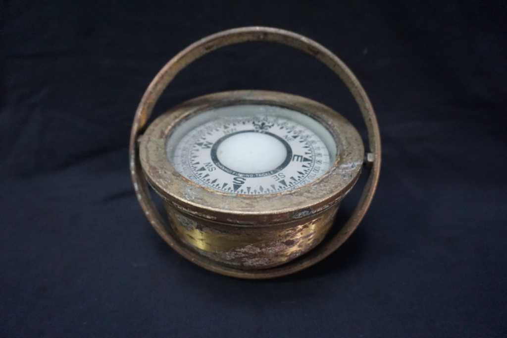 Kompas Kapal