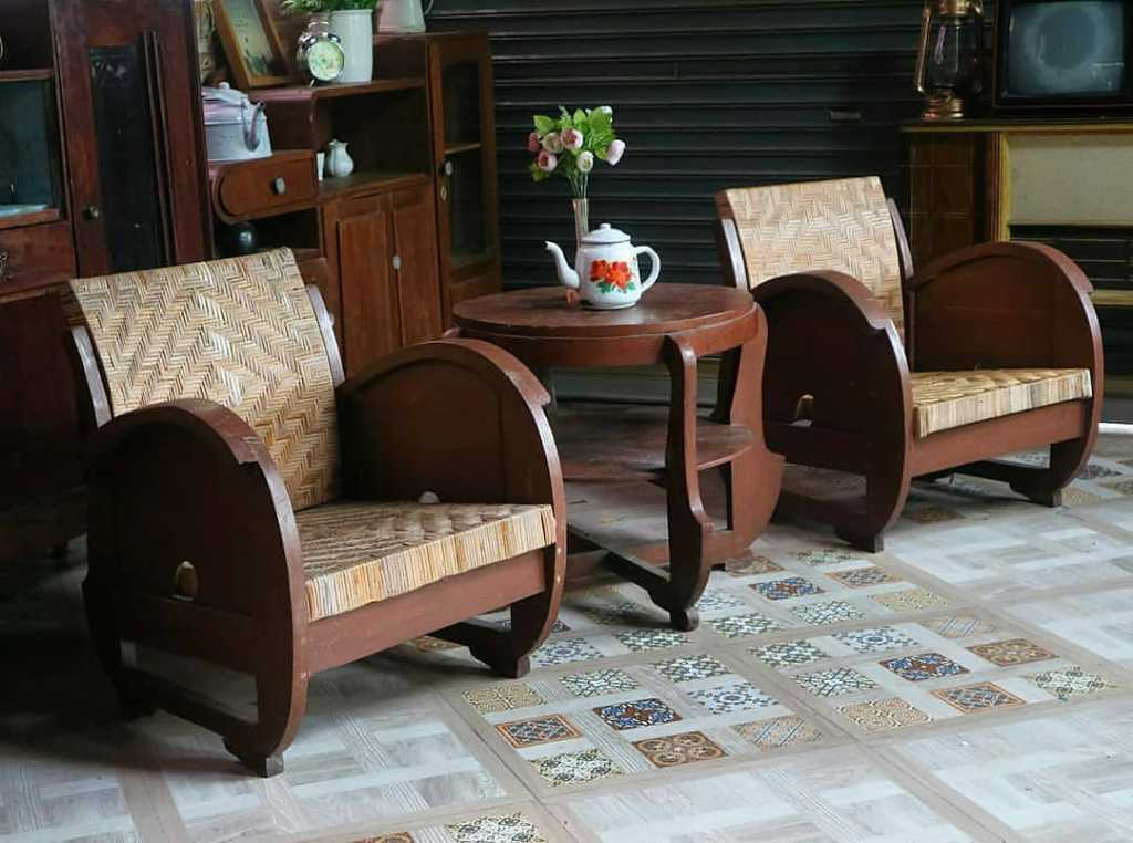 Kursi Babon Angrem Terasan