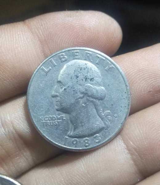 A 1992 Per 1 Keping Koin Quarter Dollar USA Tahun 1983 Bekas Pakai Kondisi Sesuai Gambar