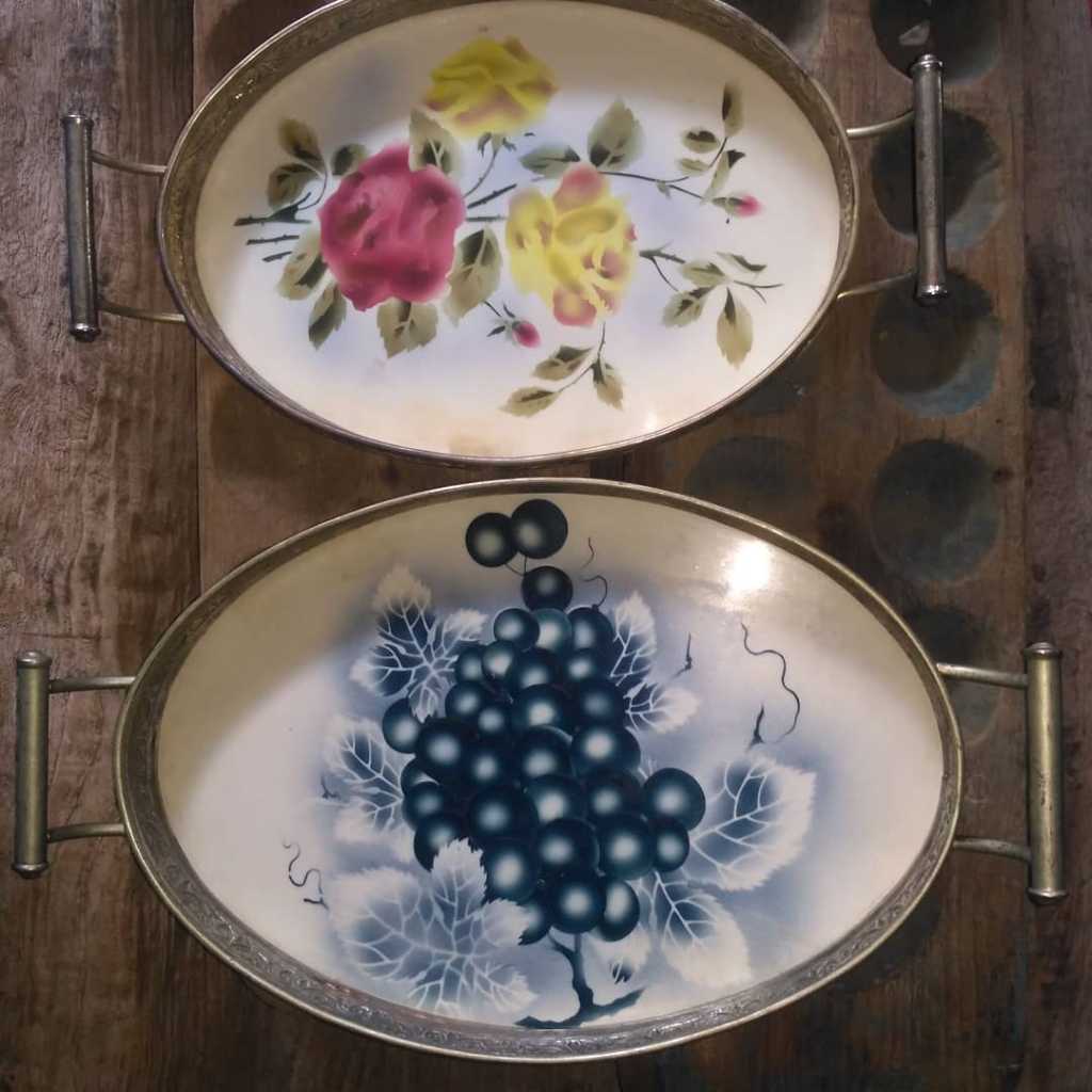 Nampan Porcelain Antik