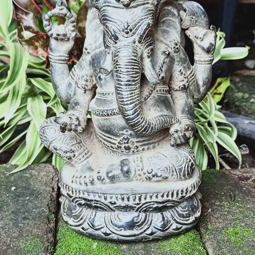 Ganesha perunggu berat 2,5 kg