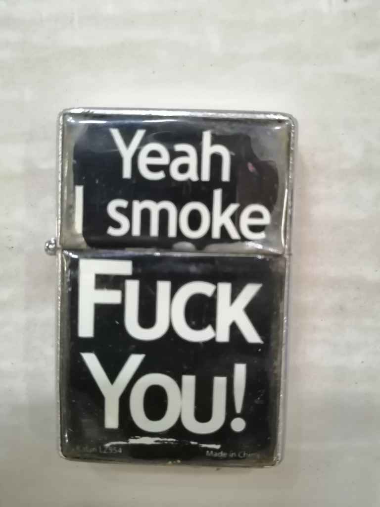 Korek api model zippo