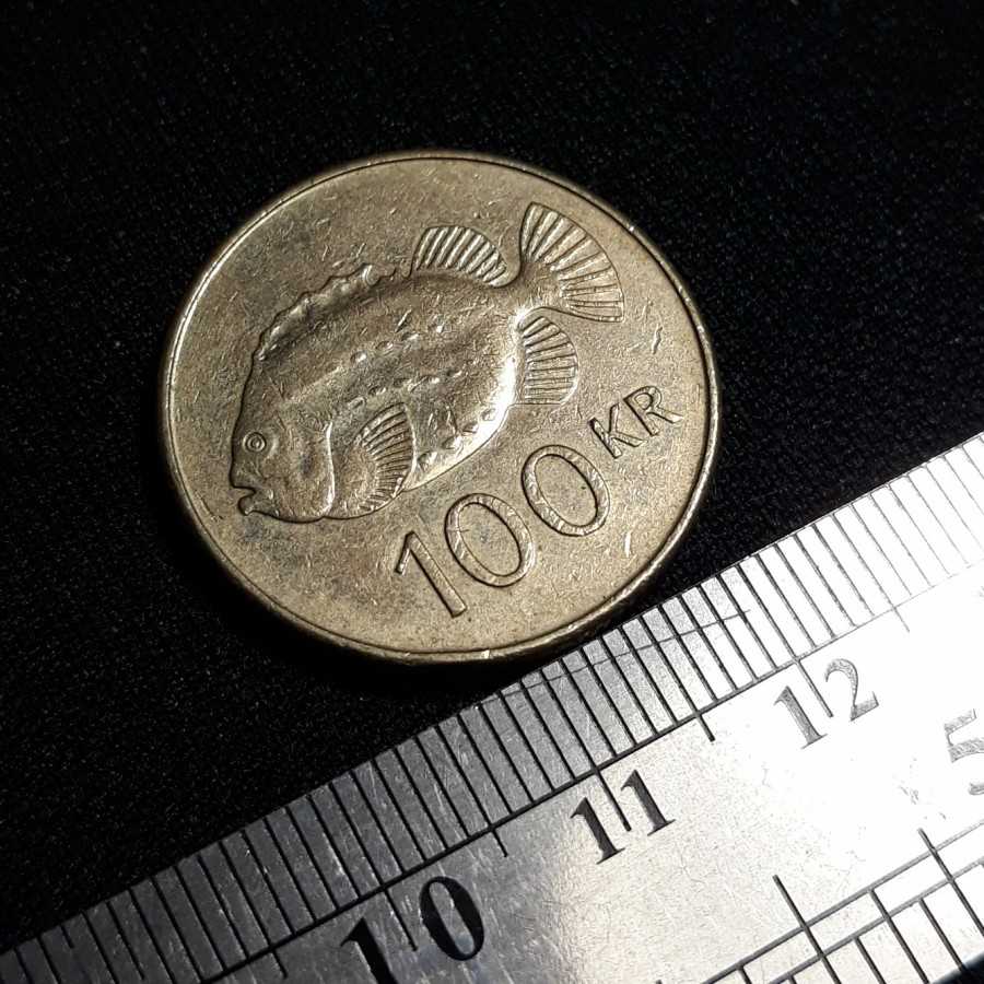 Islandia ( Iceland ) - 100 Kronur 2001 : Koin / Asing / Kuno