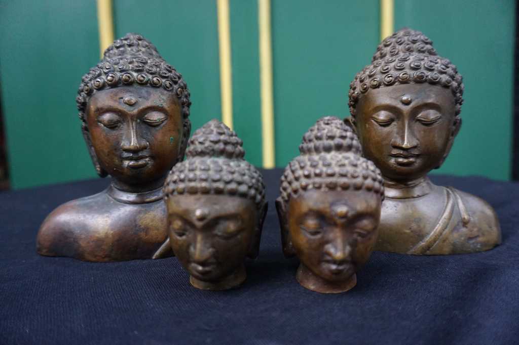 Patung Perunggu Antik