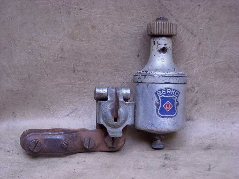 DYNAMO BERKO KECIL ( 694 –DINAMO)