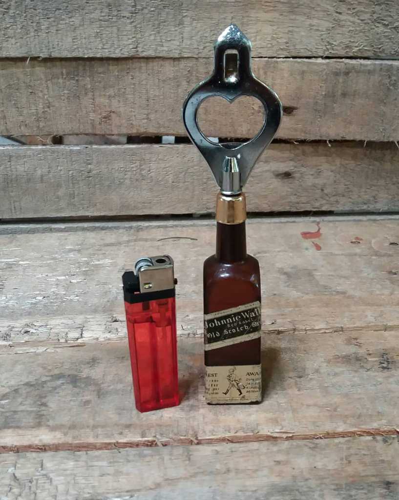 Jhonnie walker pembuka botol