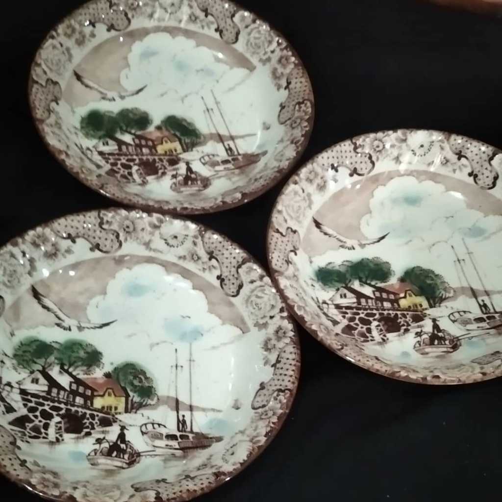 Piring Porcelain Vintage