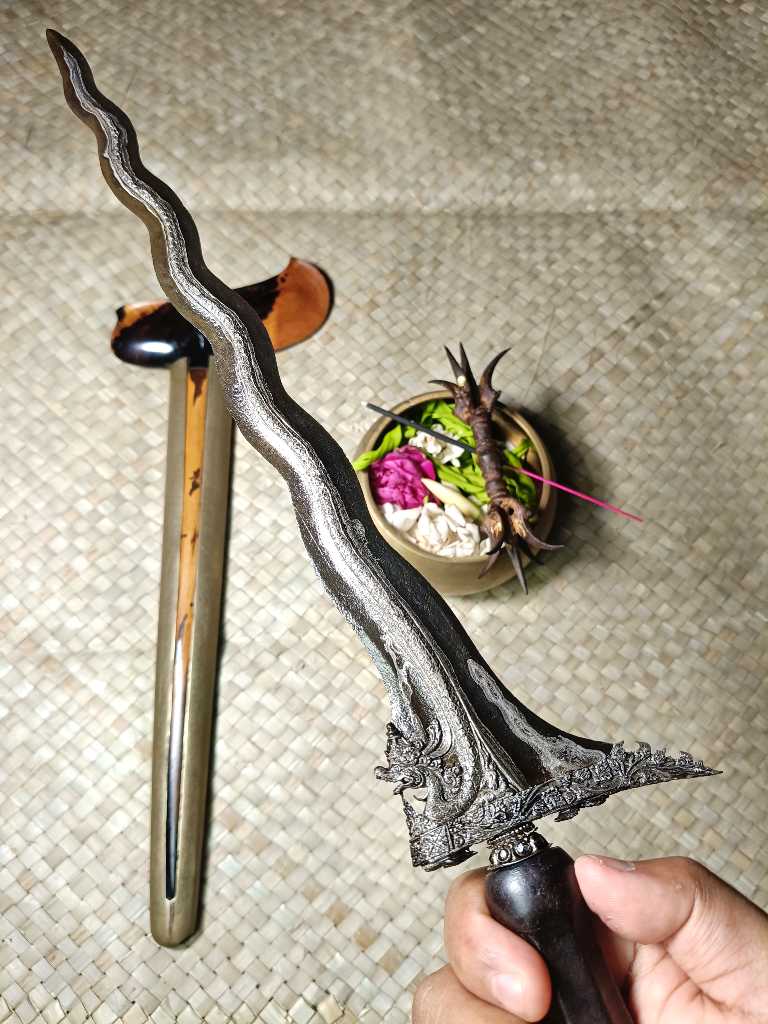 KERIS PUSAKA BERTUAH NAGASASRA SABUK INTEN (LUK 11) SULTAN AGUNG