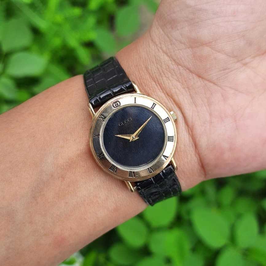 JAM TANGAN GUCCI QUARTZ