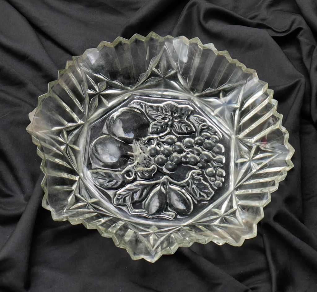 Piring Kaca Vintage