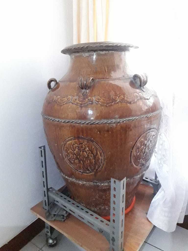 Guci Keramik Vintage