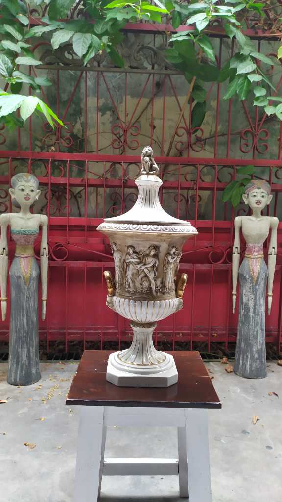 Toples Keramik Vintage