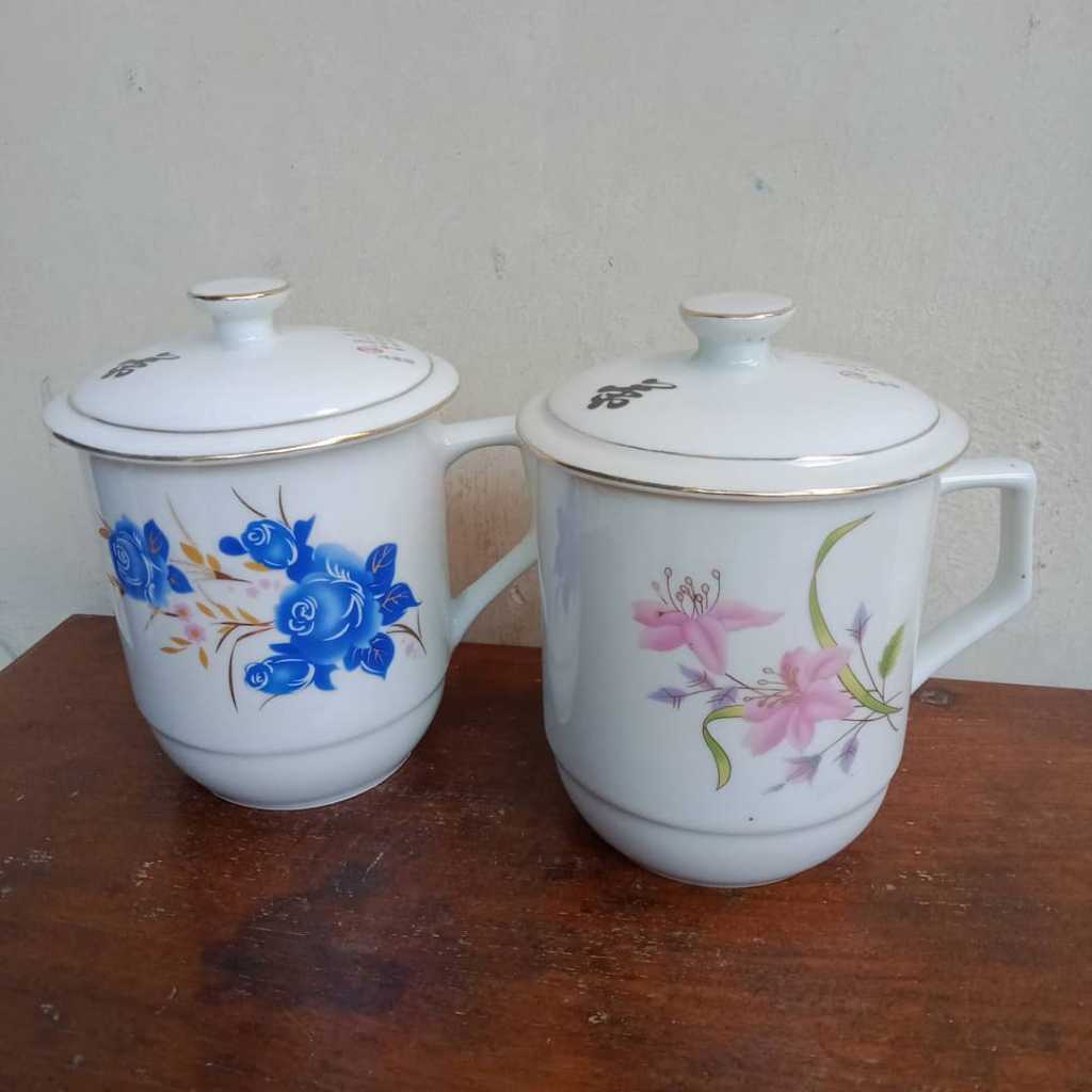 Sepasang mug jumbo Keramik Cina Lawas