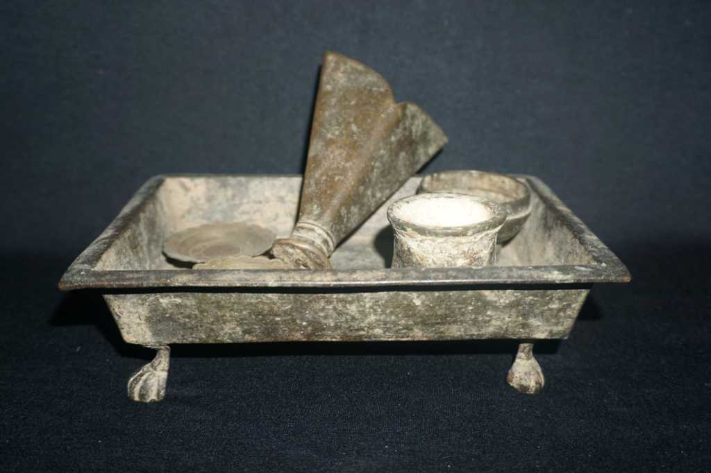 Kinangan Kuningan Vintage