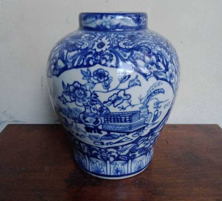 Guci Keramik Vintage