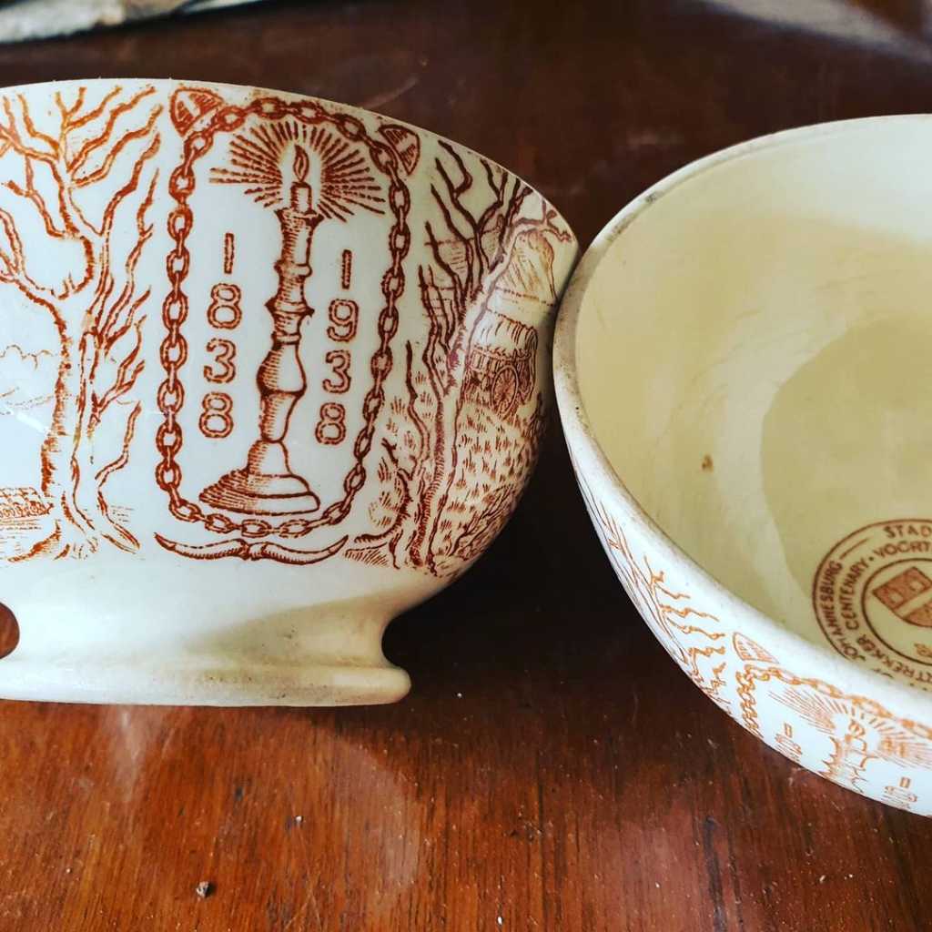 Mangkok Keramik Eropa Vintage