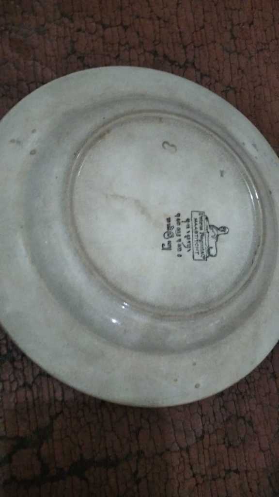 Piring Porcelain Vintage