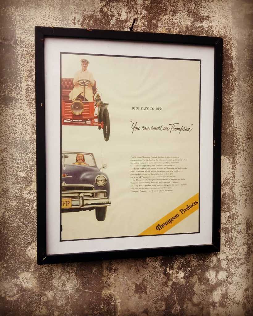 Reklame kertas Otomotif