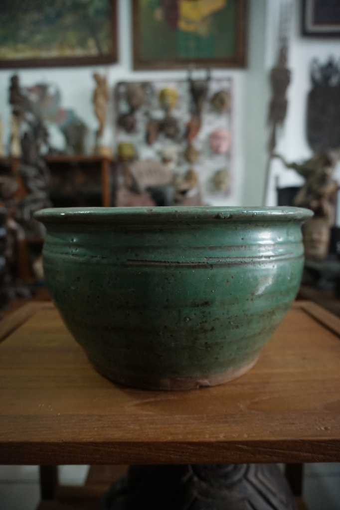 Pot Bunga Keramik Vintage