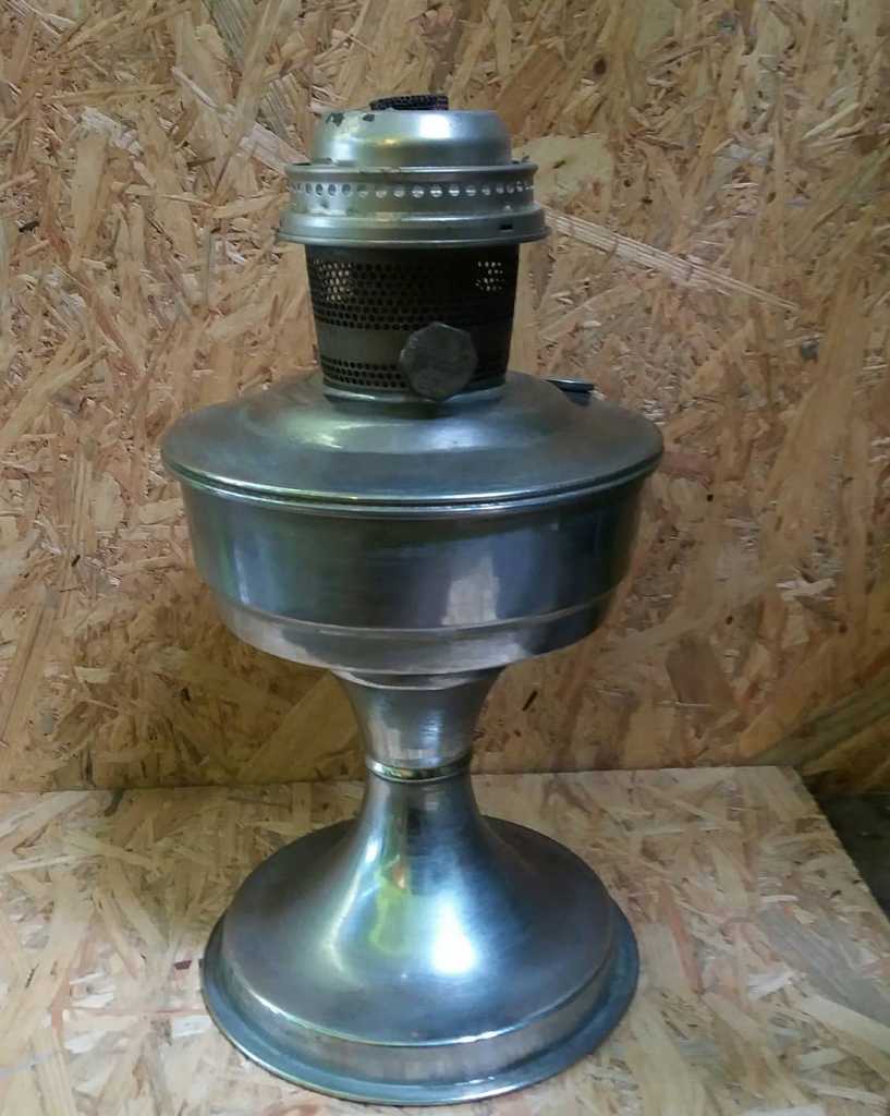 Lampu minyak tanah Aladin made in england Bahan kuningan