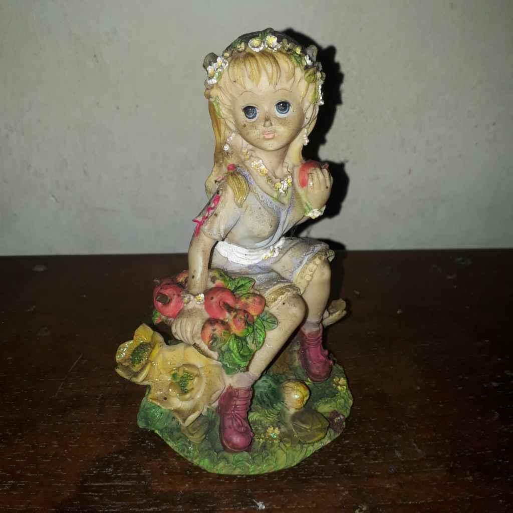 Patung Resin Vintage