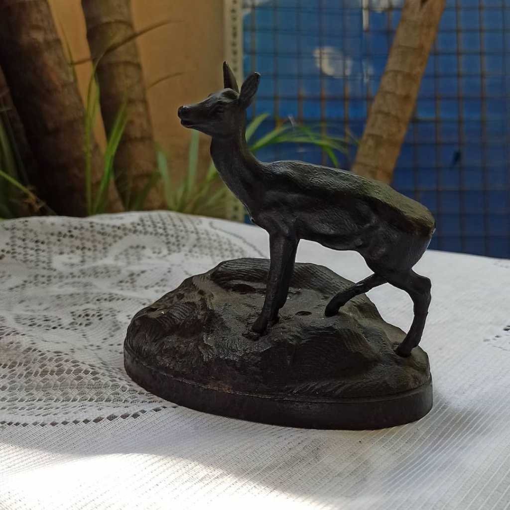 Patung Kijang Bahan Bangsari