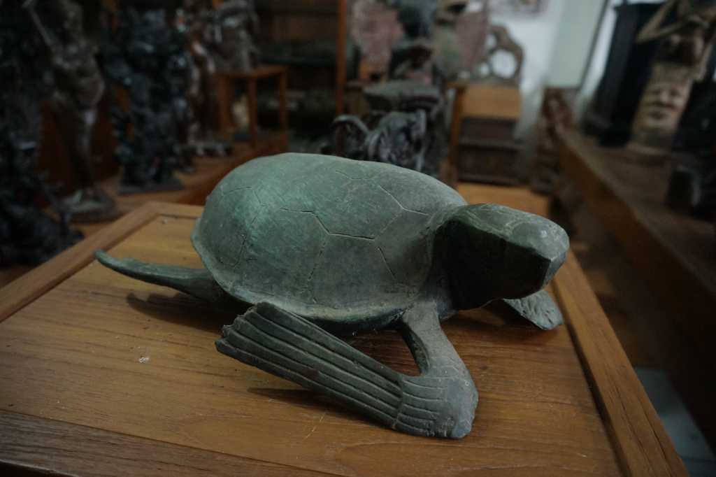 Patung Perunggu Vintage