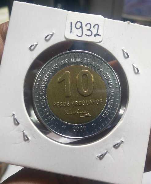A 1932 Koin Bimetal 10 Pesos Uruguay Tahun 1850 Bekas Pakai Kondisi Sesuai Gambar