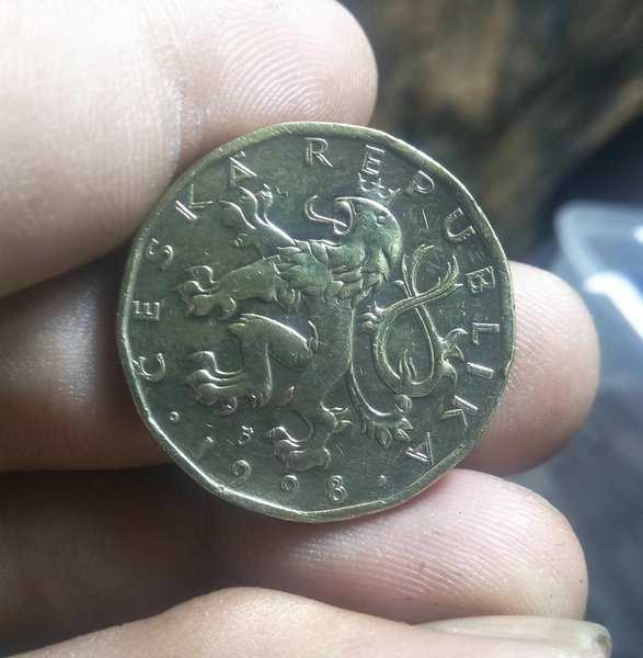 A 1883 Koin Kuno 20KC Republika Cezka Tahun 1998 Bekas Pakai Kondisi Sesuai Gambar
