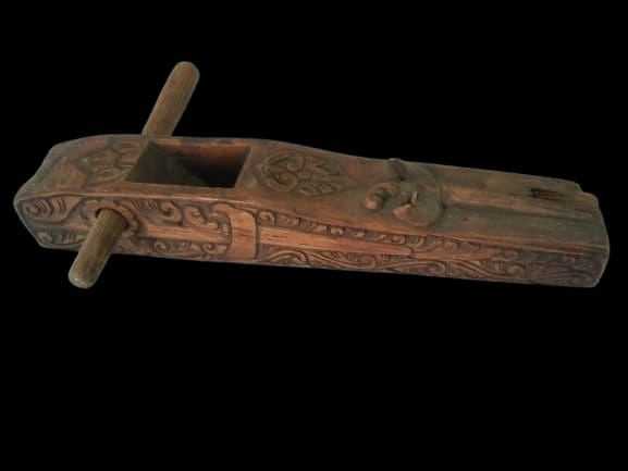 Serutan kayu traditional