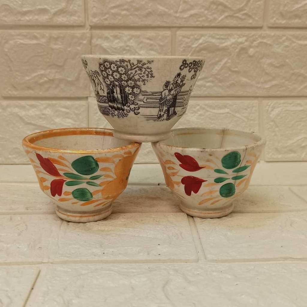 Mangkok Keramik Antik