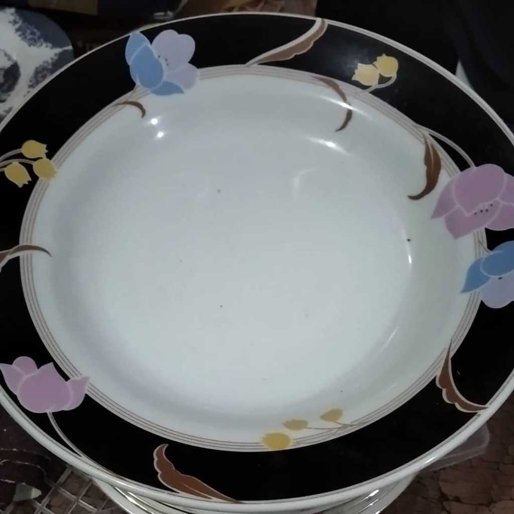 Piring Keramik Vintage