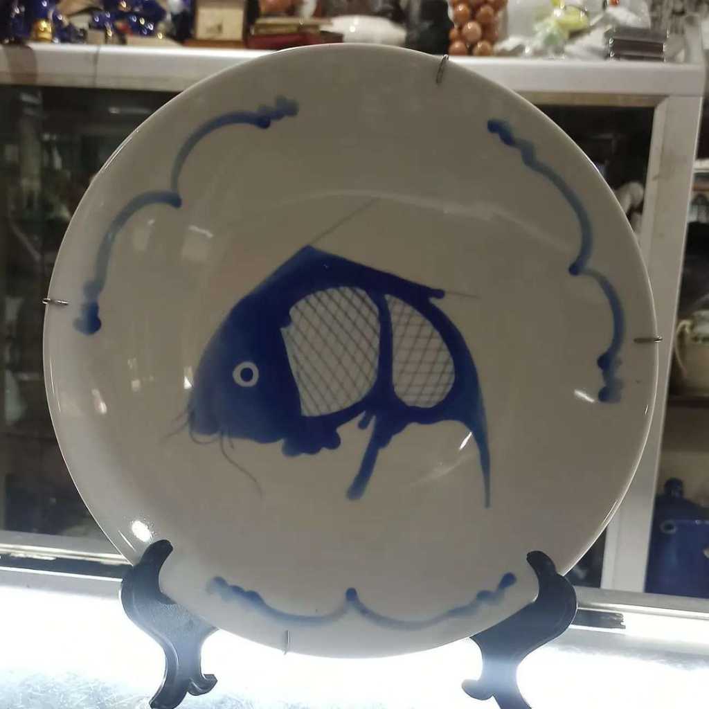 Piring Keramik Antik