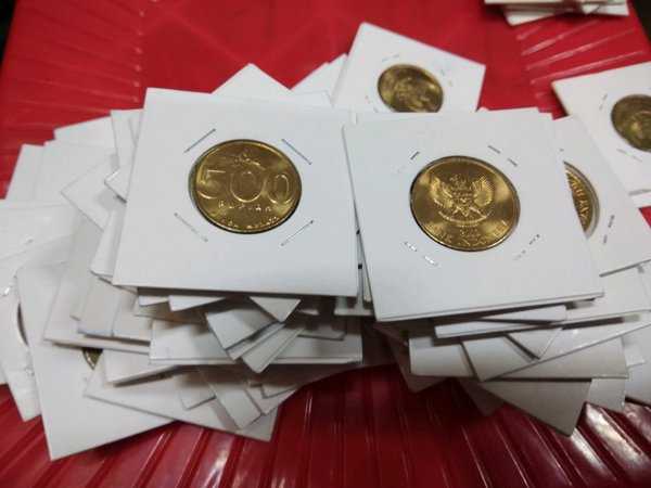 X761 per 1 keping 500 rupiah tahun 2003 konclong baru