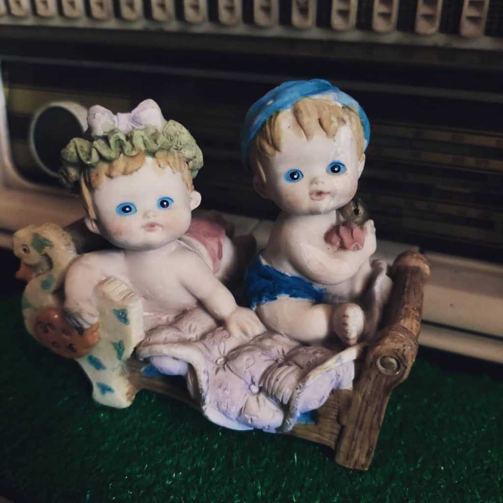 BABY STATUE... Duduk kursi Bahan resin