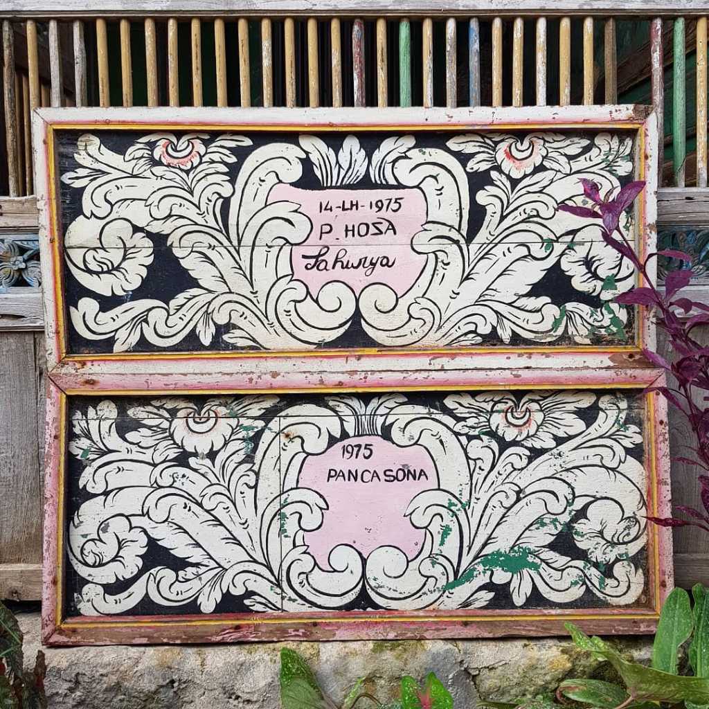 2 lukisan Ex. kusen rumah traditional madura