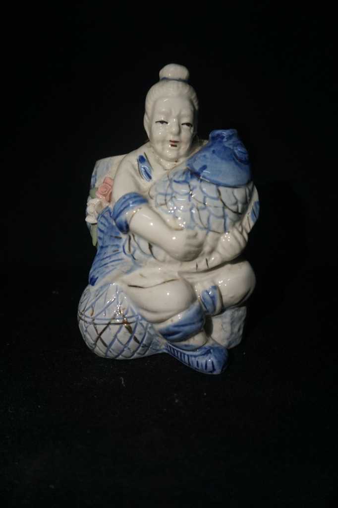 Patung Porcelain China