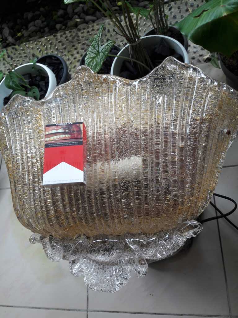 LAMPU DINDING KRISTAL