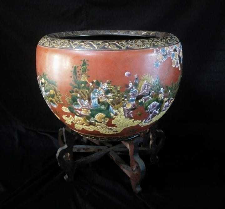 Tempat ikan.. T.47 cm diameter 57 cm..