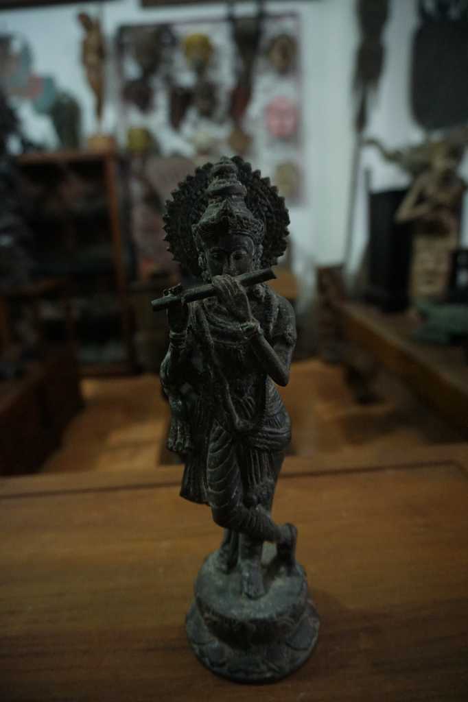 Patung Perunggu Antik