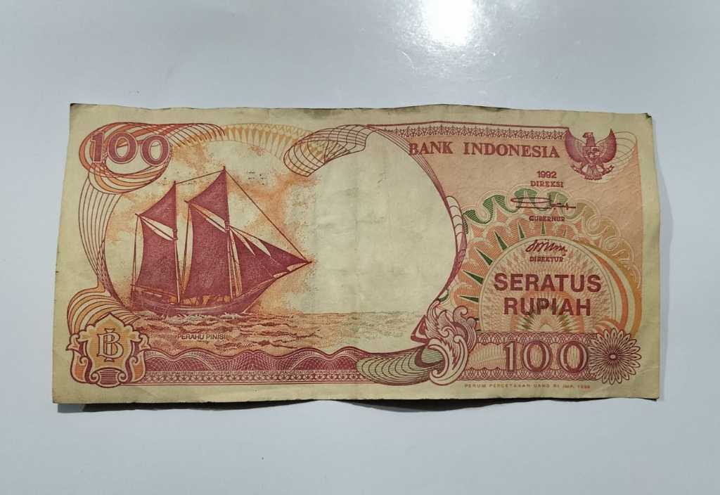 Paket Uang Kuno Indonesia 100, 500, 1000, dan 5000