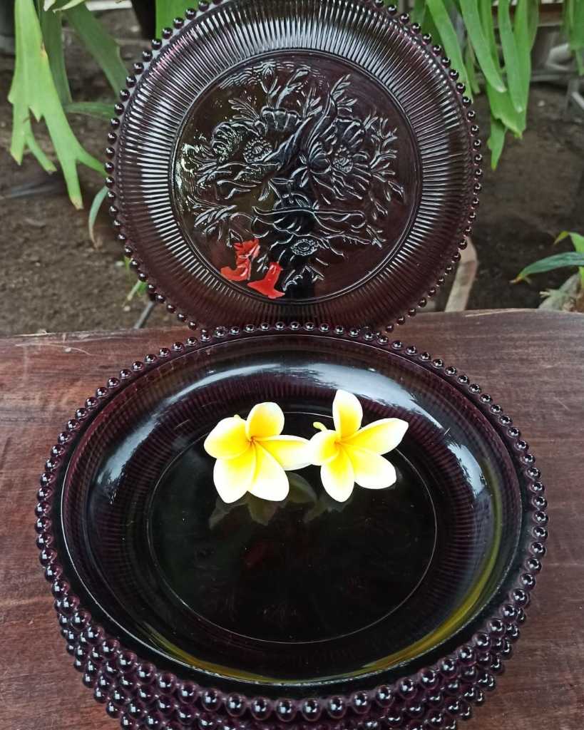 Piring Kristal Vintage