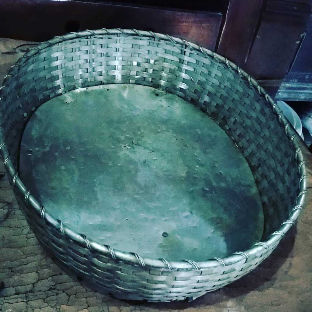 Ayak bokor kepang panjang 30cm lebar 24cm