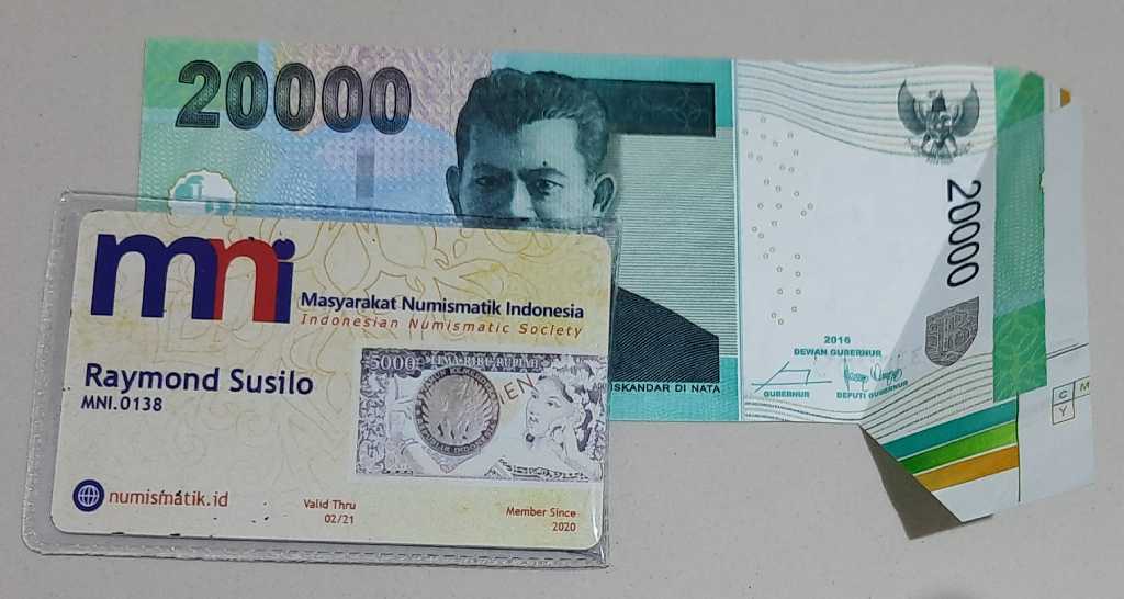 20000 Rupiah Otista Miscut Ada Pelangi UNC