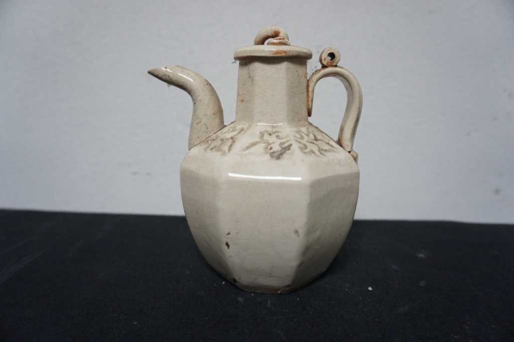 Teko Porcelain Vintage