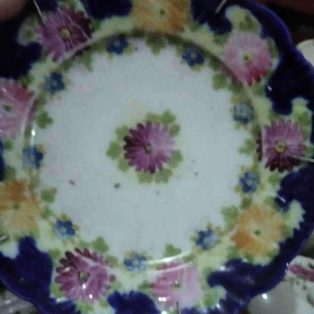 Piring Keramik Vintage