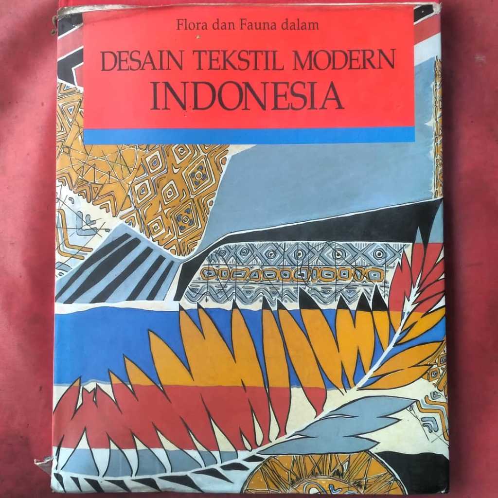 Buku Flora dan fauna dalam