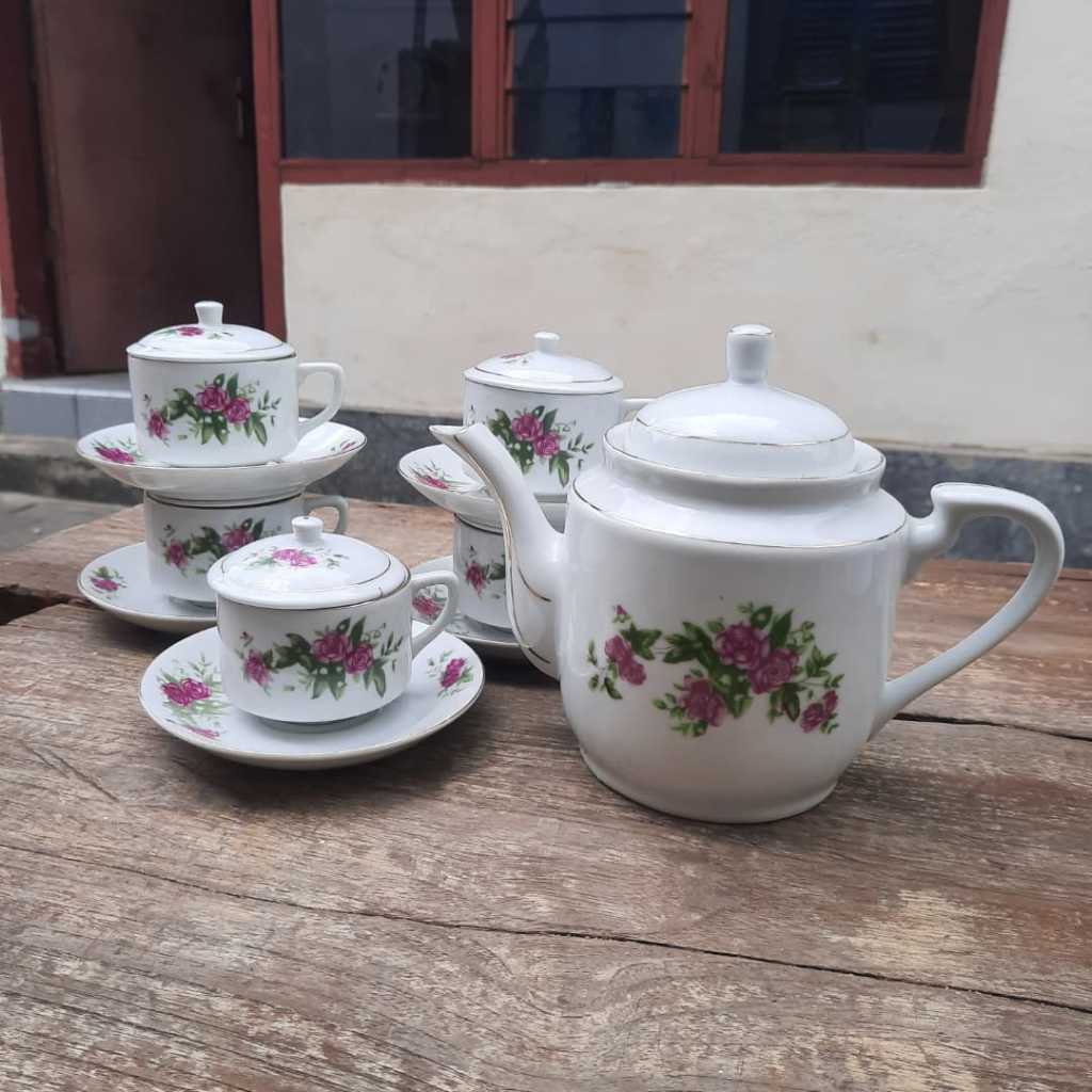 Teaset Motif Wild Rose